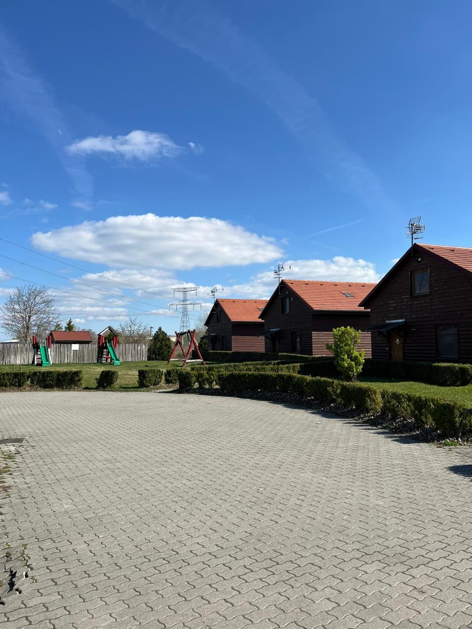 Nimrod Apartman Gabcikovo Exterior foto